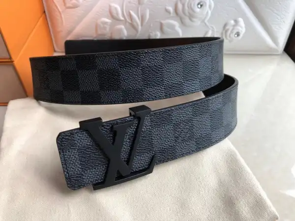 First bag ru Louis Vuitton Belt 0127