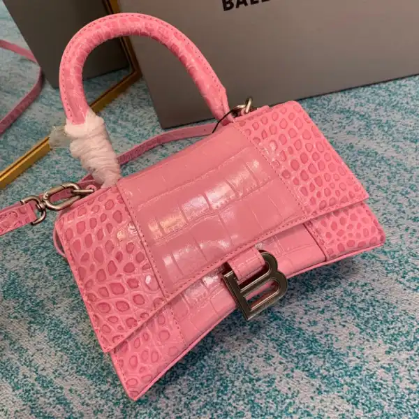 First bag ru BALENCIAGA HOURGLASS 0124