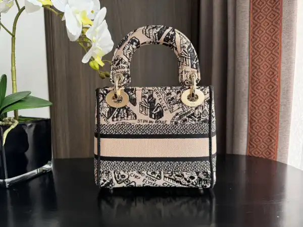 First bag ru LADY DIRO-17CM 0126