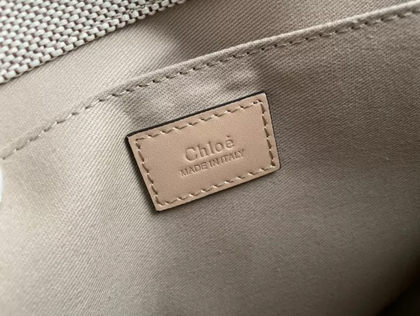 First bag ru CHLOÉ MEDIUM WOODY TOTE BAG 0120