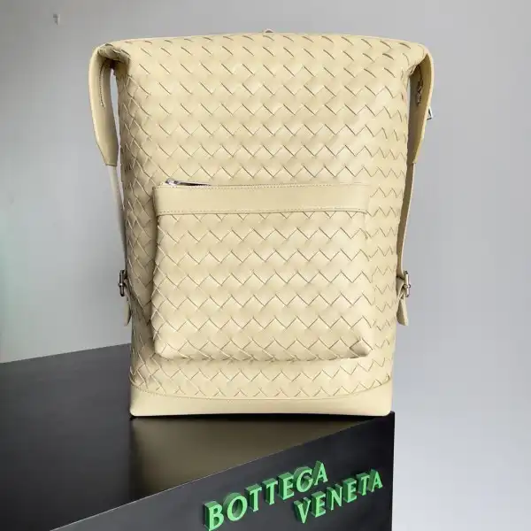 Firstbag ru BOTTEGA VENETA Arco Backpack 0131