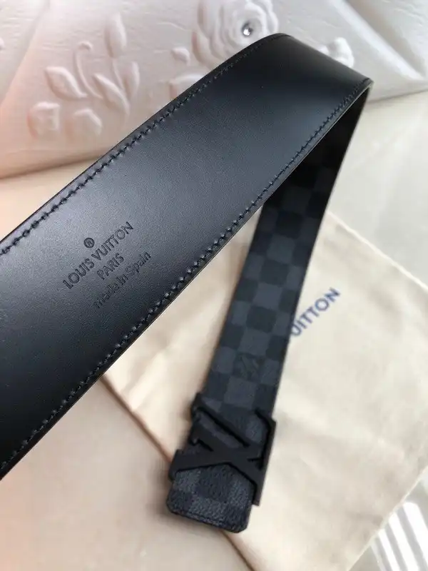 First bag ru Louis Vuitton Belt 0127