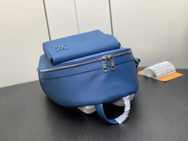 Firstbag ru LOUIS VUITTON TAKEOFF BACKPACK 0125