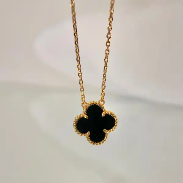 Van CHANELeef & Arpels  Perlée NECKLACE 0127