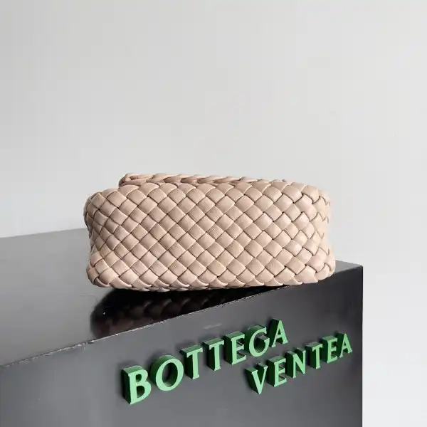 Firstbag ru BOTTEGA VENETA  mini Cobble Shoulder Bag 0131