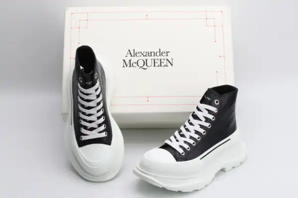 Firstbag ru ALEXANDER MCQUEEN Tread Slick Boot 0125