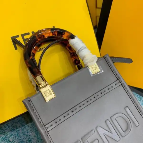 First bag ru FENDI MINI SUNSHINE SHOPPER-13-18-6.5cm 0122