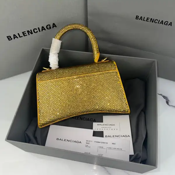 First bag ru BALENCIAGA HOURGLASS 0124