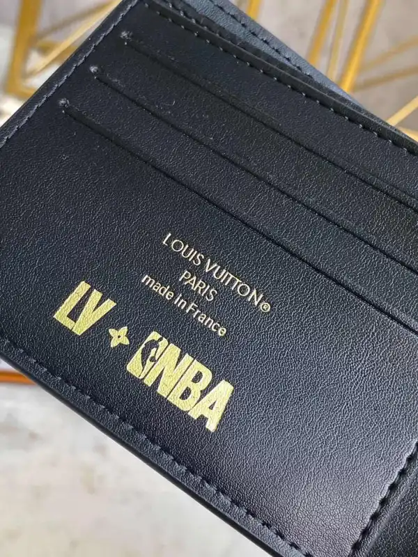 First bag ru LOUIS VUITTON LVXNBA MULTIPLE WALLET 0125