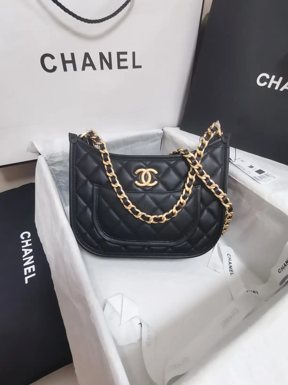 CHANEL HOBO HANDBAG-20*24*6cm 0130