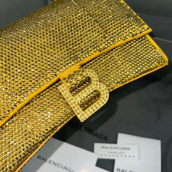 First bag ru BALENCIAGA HOURGLASS 0124