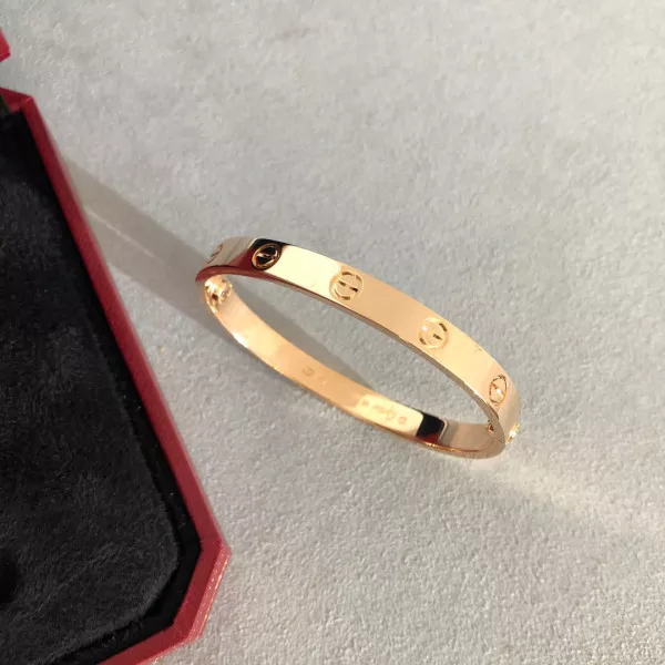 First bag ru CARTIER  BRACELET 0118