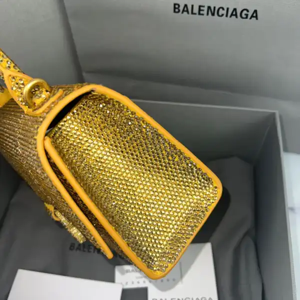 First bag ru BALENCIAGA HOURGLASS 0124