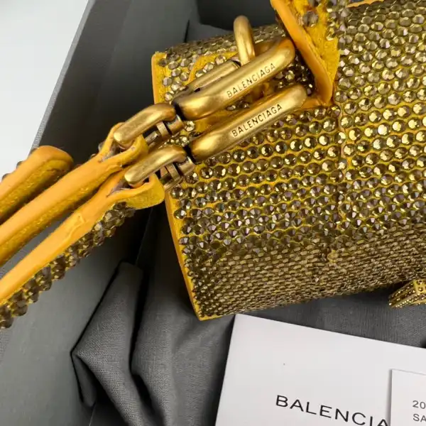 First bag ru BALENCIAGA HOURGLASS 0124