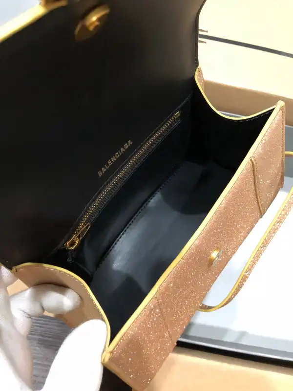 First bag ru BALENCIAGA HOURGLASS 0124