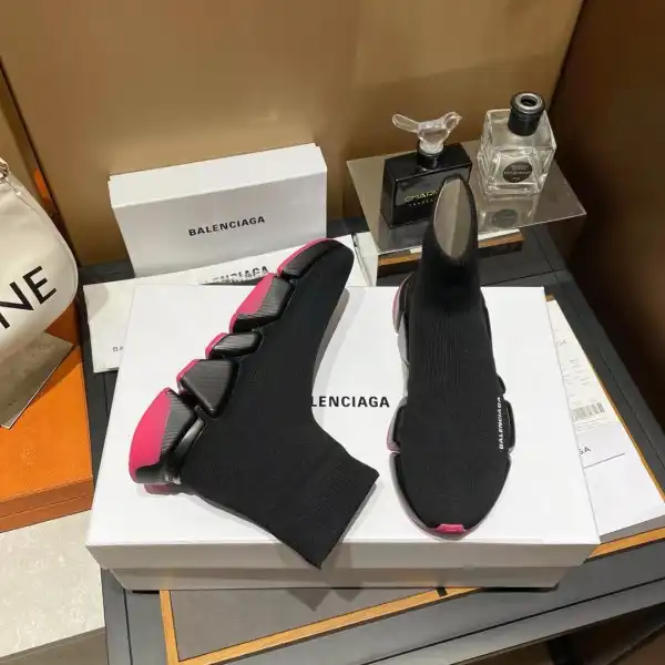 Firstbag ru BALENCIAGA SPEED 2.0 LACE-UP SNEAKER 0125