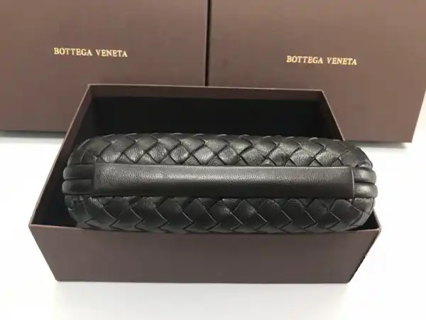 Firstbag ru BOTTEGA VENETA CHAIN KNOT 0131