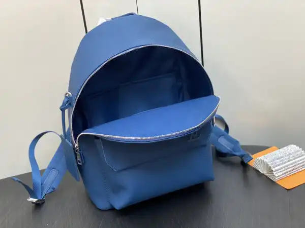 Firstbag ru LOUIS VUITTON TAKEOFF BACKPACK 0125