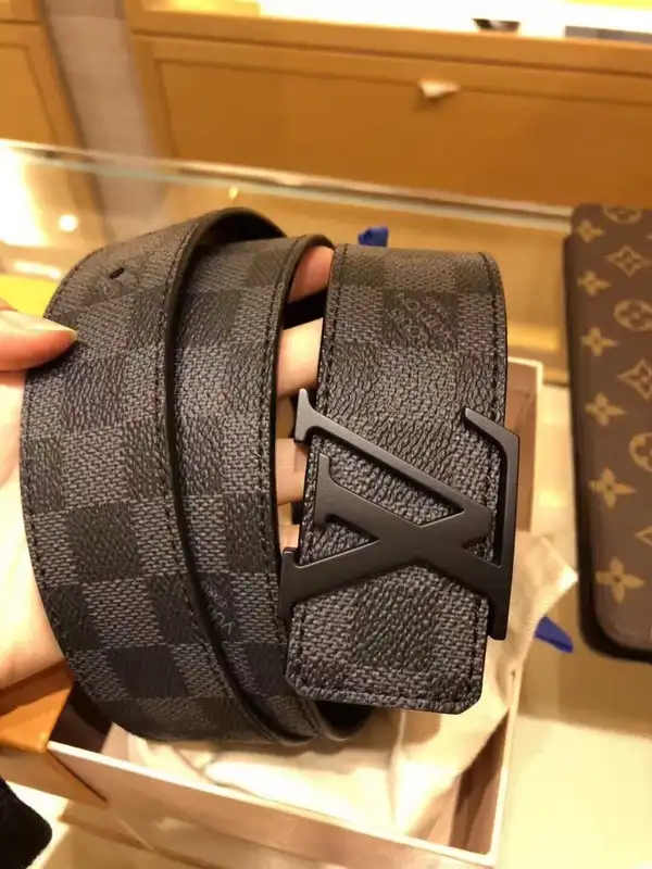 First bag ru Louis Vuitton Belt 0127