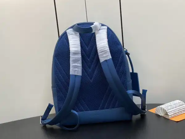 Firstbag ru LOUIS VUITTON TAKEOFF BACKPACK 0125