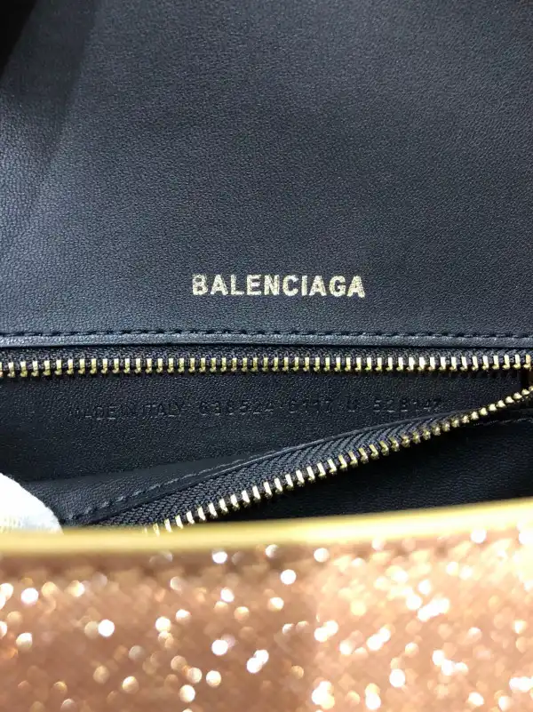 First bag ru BALENCIAGA HOURGLASS 0124