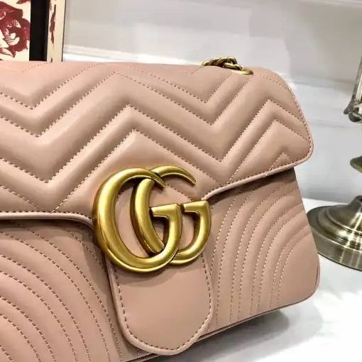 First bag ru 31CM GG Marmont Gucci 0225