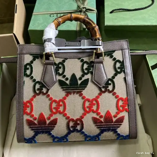 First bag ru Tote Diana Small x adidas Gucci Bag 0217