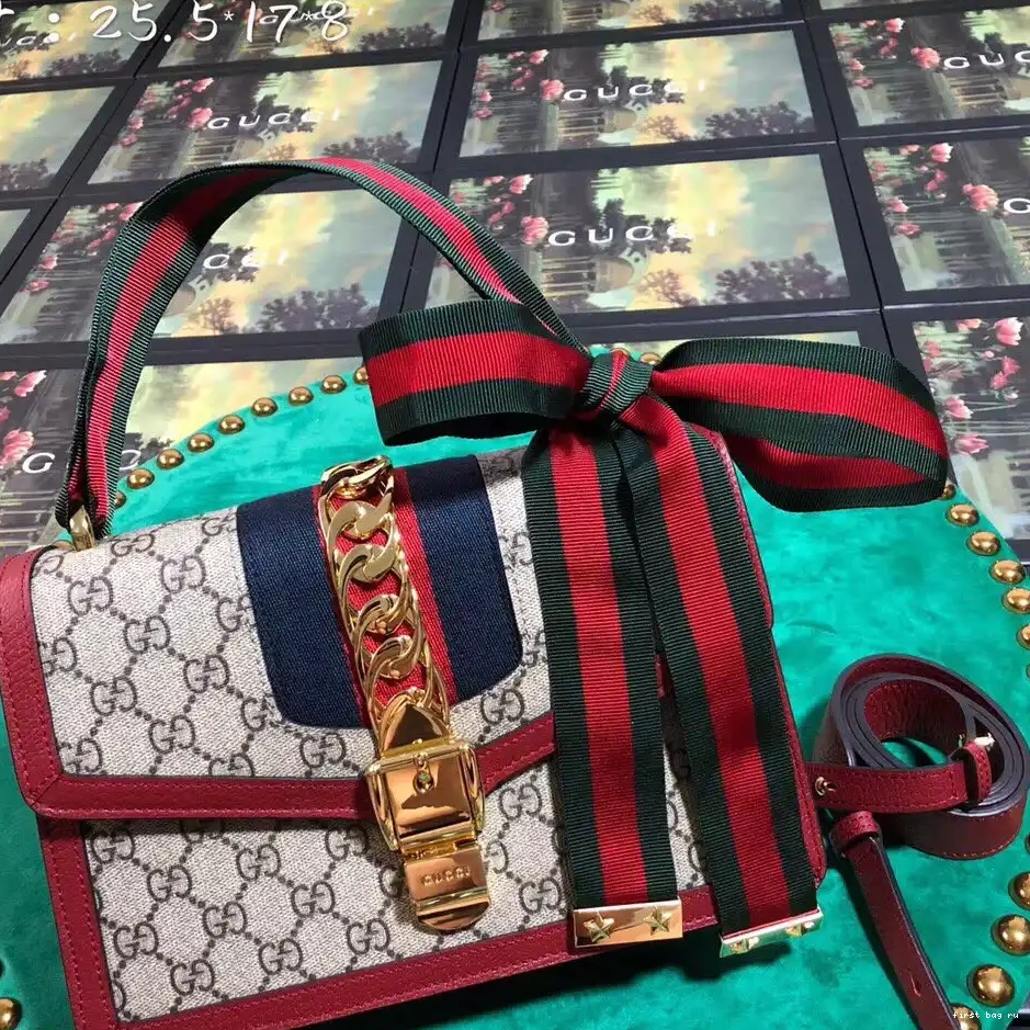 First bag ru Gucci Sylvie 0226