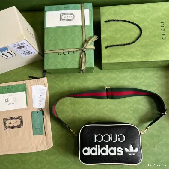 Firstbag ru bag x Adidas shoulder small Gucci 0215