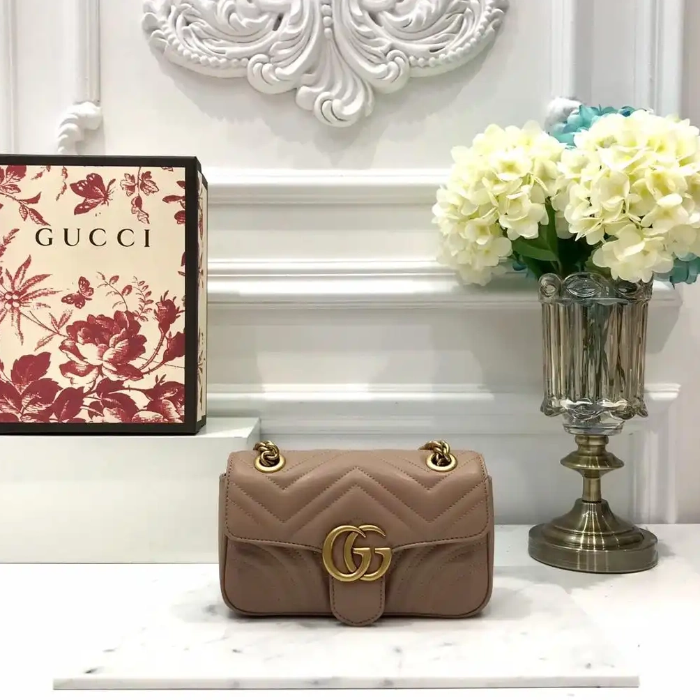 First bag ru 22CM GG Gucci Marmont 0222