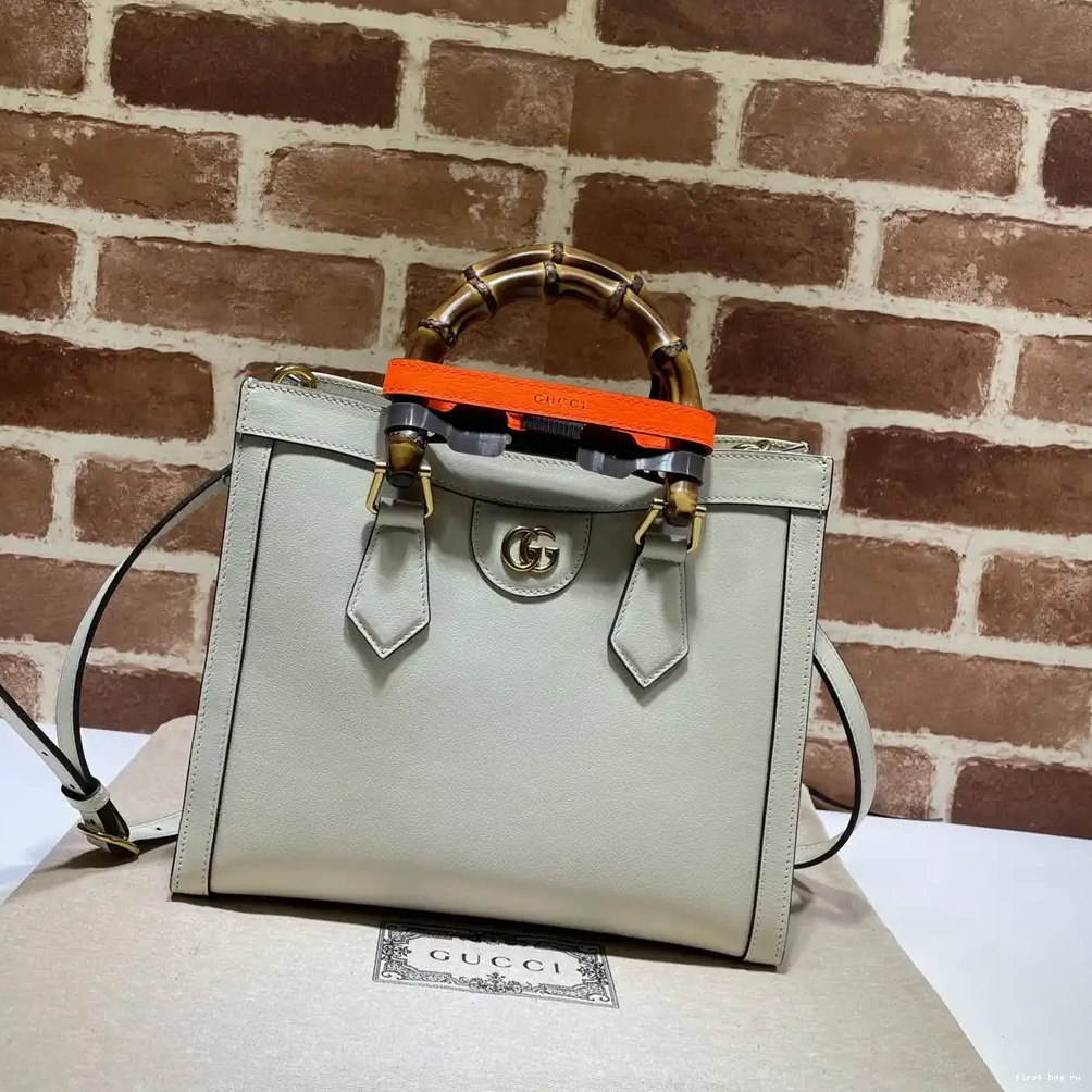 First bag ru bag small Gucci Diana tote 0225