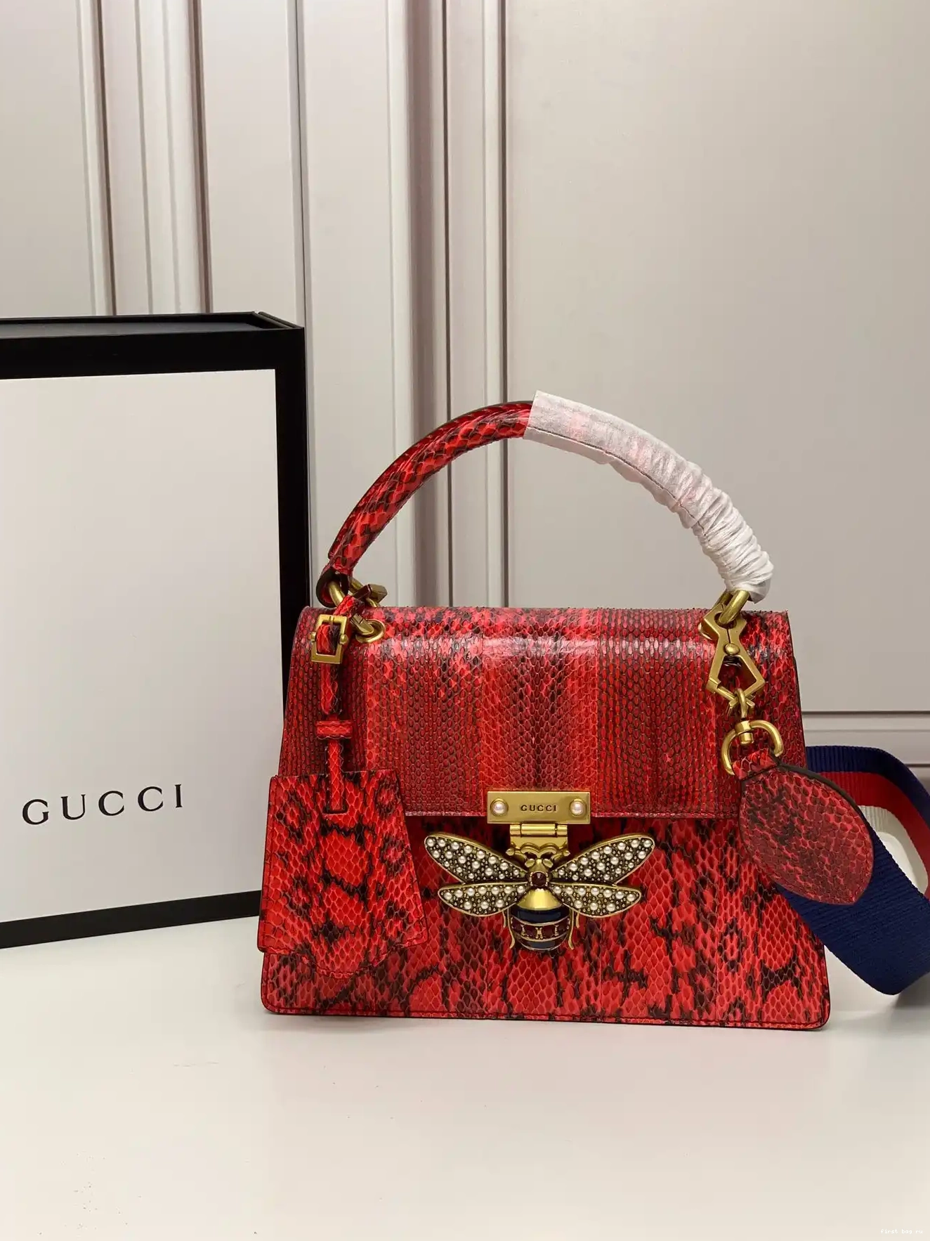 First bag ru Margaret GUCCI Queen 0222