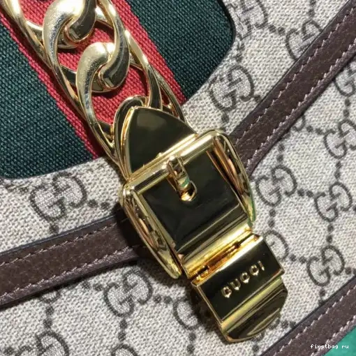 First bag ru Sylvie Gucci 0213