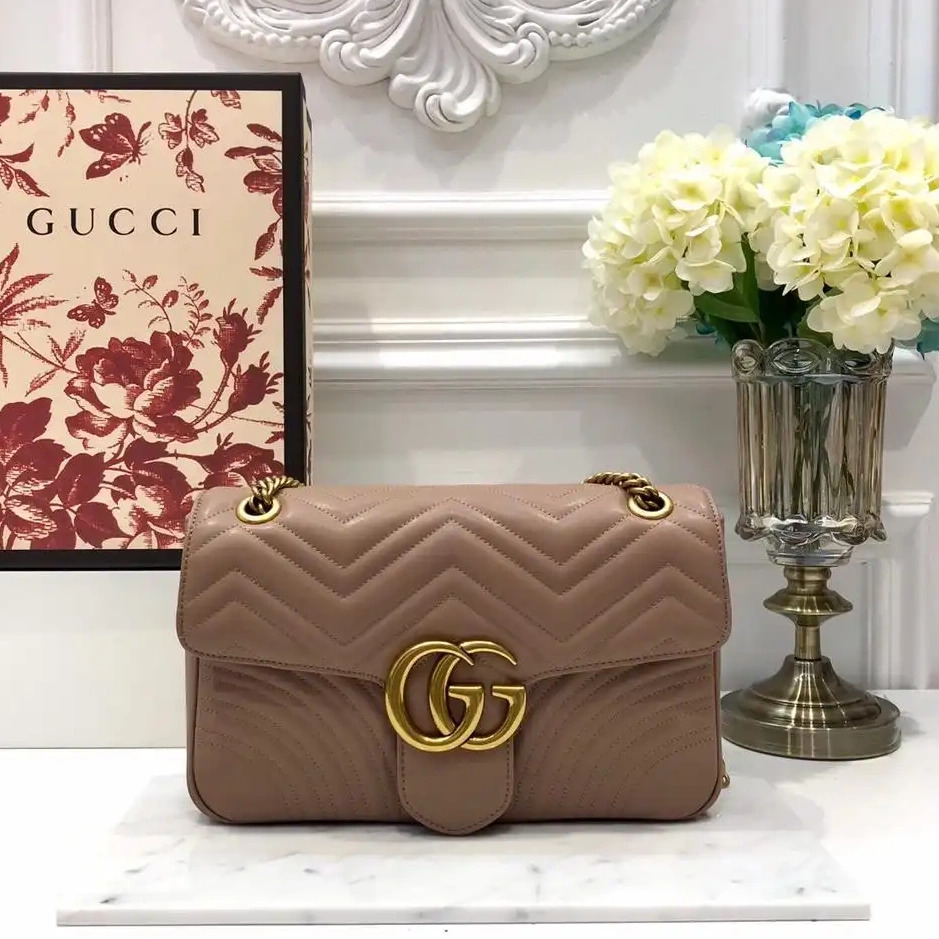 First bag ru 31CM GG Marmont Gucci 0225