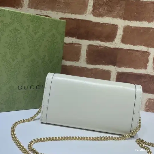 First bag ru chain bamboo Gucci wallet with Diana 0221