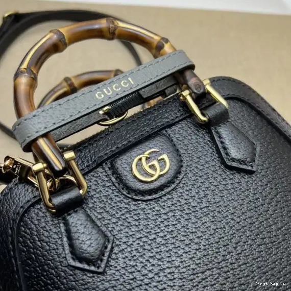 First bag ru tote Gucci mini bag Diana 0227