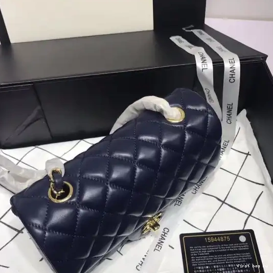 First bag ru Gucci medium top handle bag GG Marmont 0219