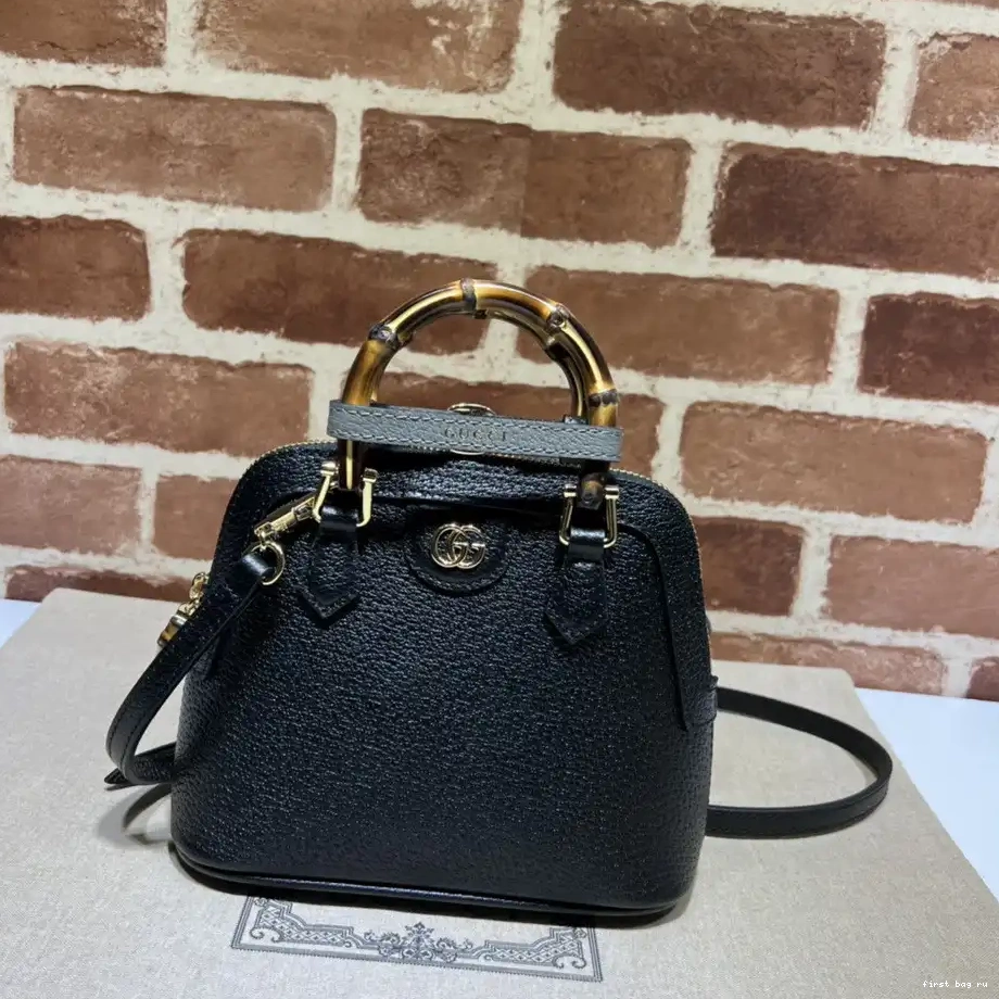 First bag ru tote Gucci mini bag Diana 0227