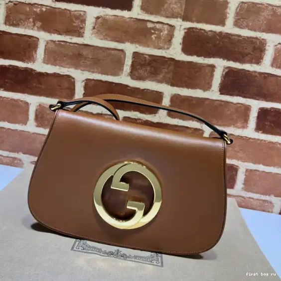 First bag ru Gucci shoulder Blondie bag 0227