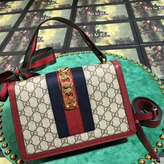 First bag ru Gucci Sylvie 0226