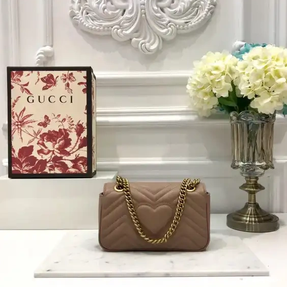 First bag ru 22CM GG Gucci Marmont 0222