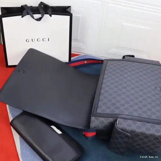 First bag ru bag Supreme GUCCI diaper GG 0215