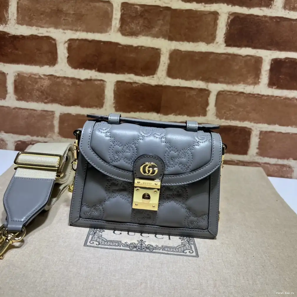 First bag ru TOP GUCCI BAG HANDLE MATELASSÉ SMALL GG 0214