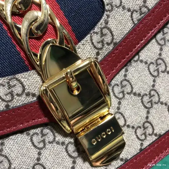 First bag ru Gucci Sylvie 0226