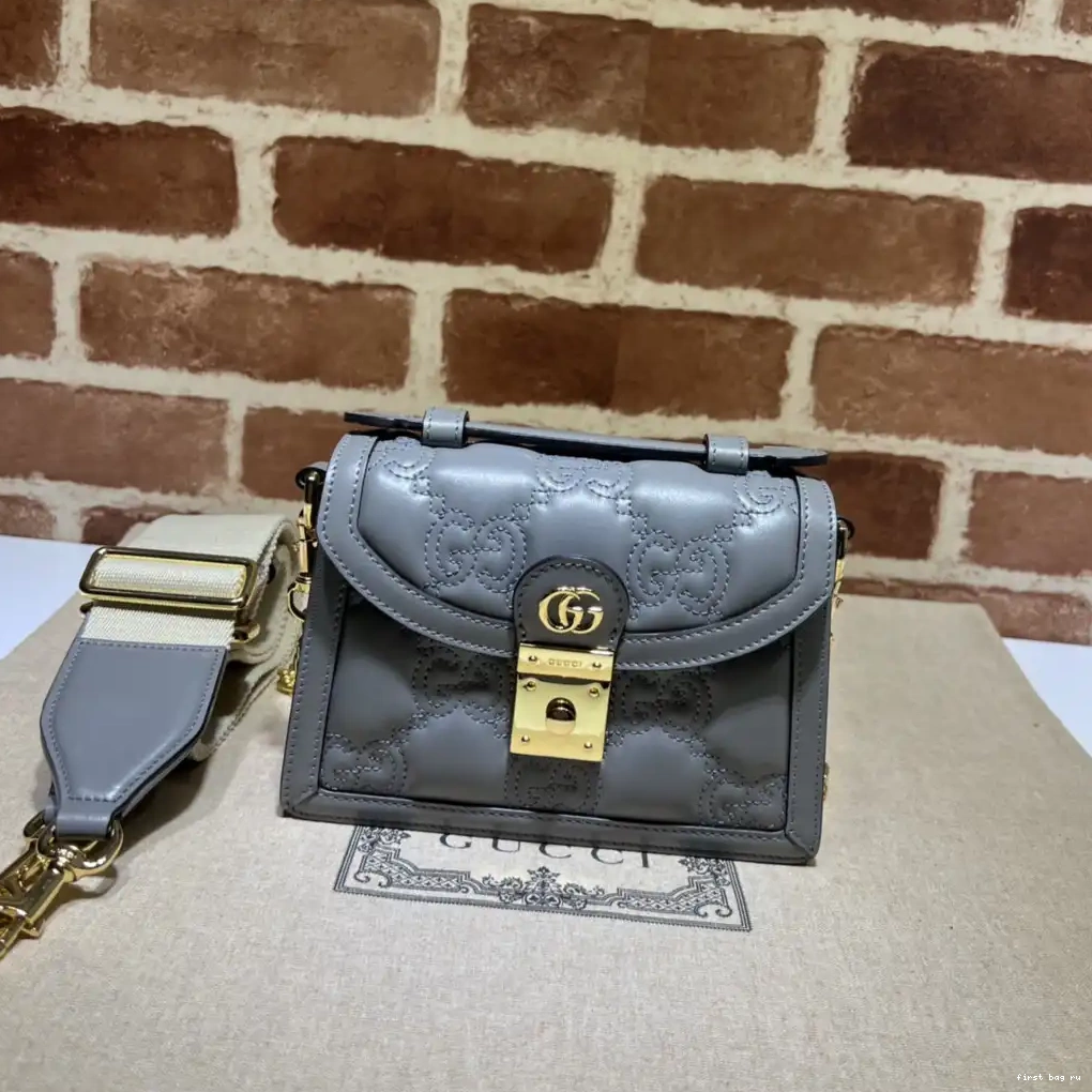 First bag ru TOP GUCCI BAG HANDLE MATELASSÉ SMALL GG 0214