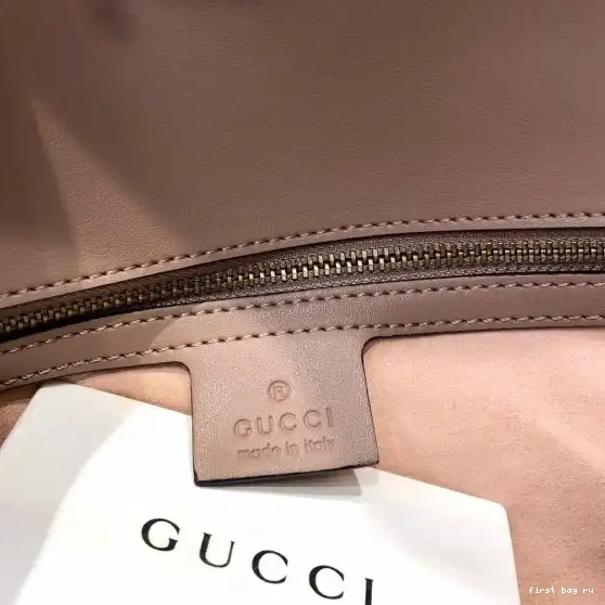 First bag ru 31CM GG Marmont Gucci 0225