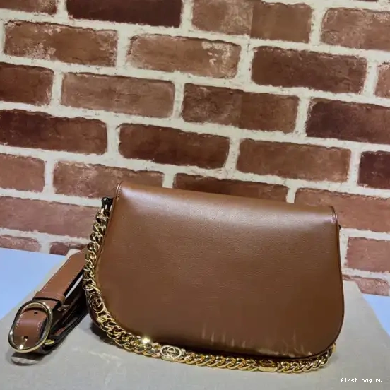 First bag ru Gucci shoulder Blondie bag 0227