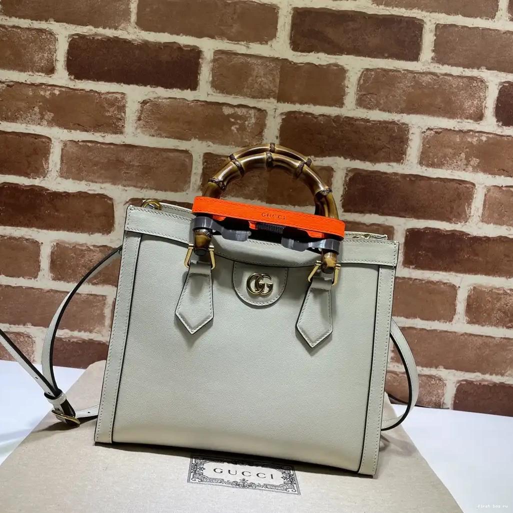 First bag ru bag small Gucci Diana tote 0225