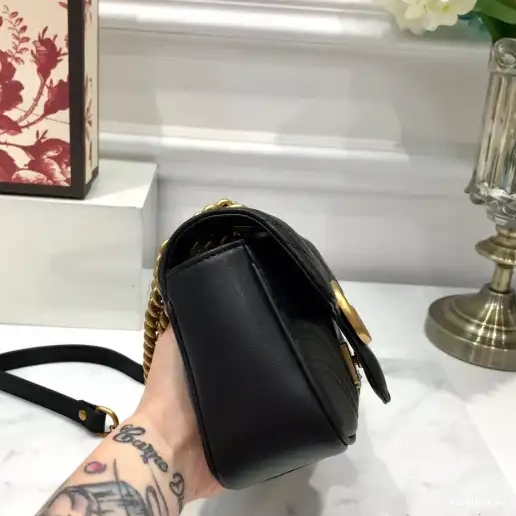 First bag ru Marmont GG Gucci 22CM 0309