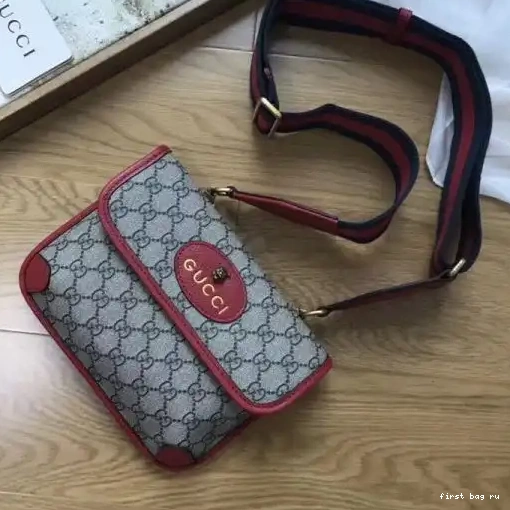 First bag ru messenger Gucci GG bag 0310